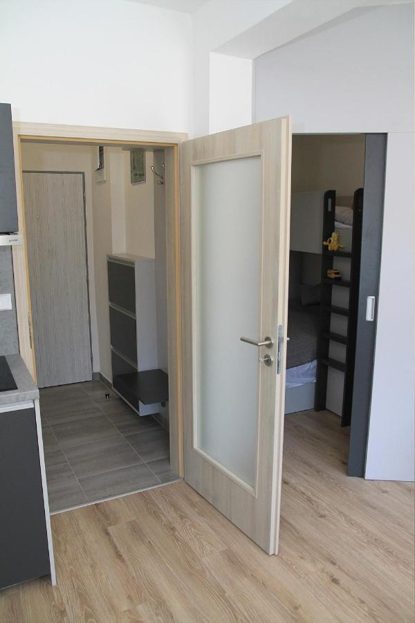 Velovino Apartman Микулов Экстерьер фото